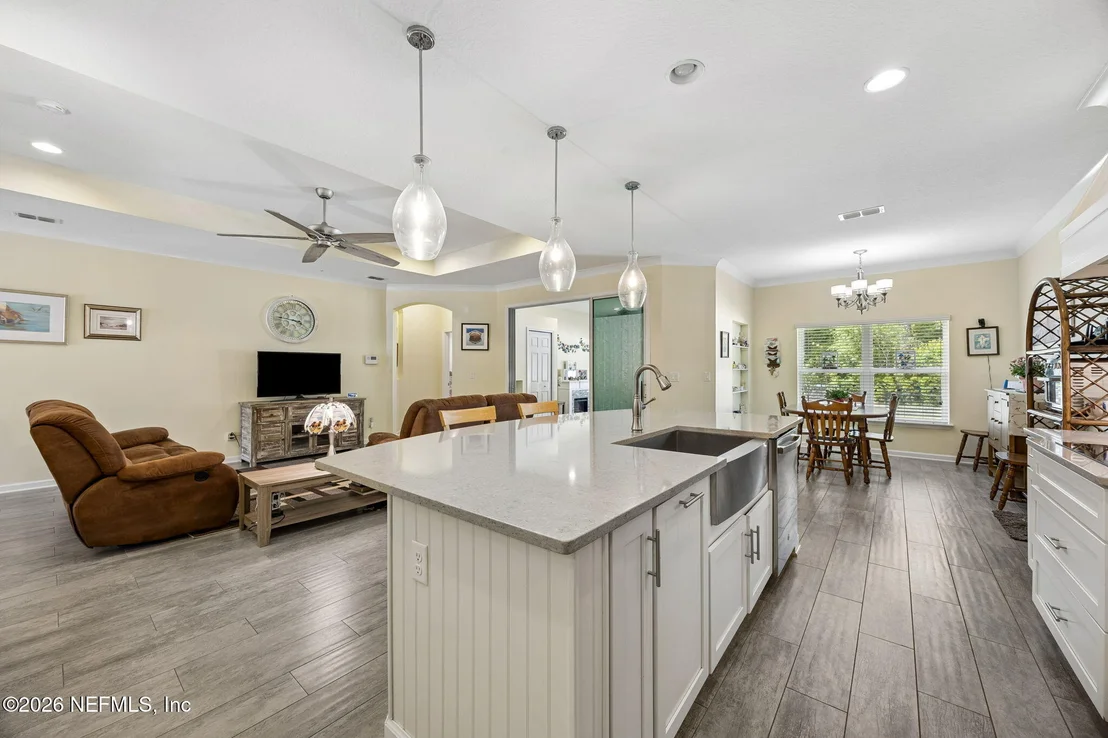 Photo of 96017 BREEZEWAY Court