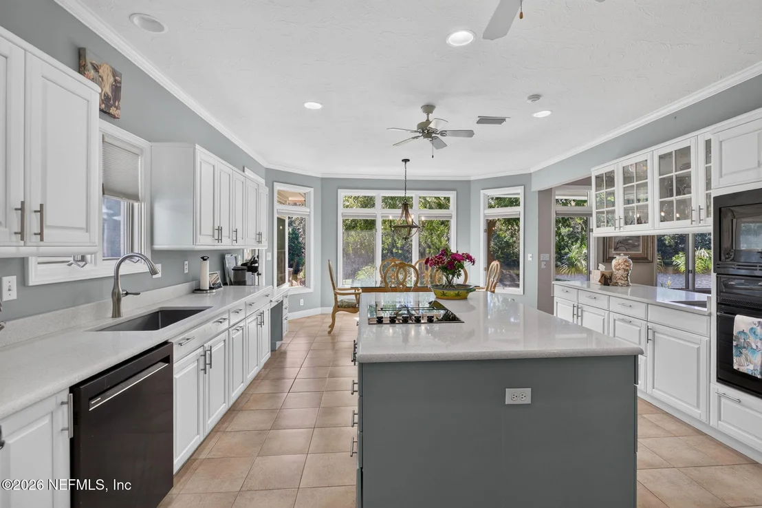 Photo of 2206 LAUGHING GULL Circle