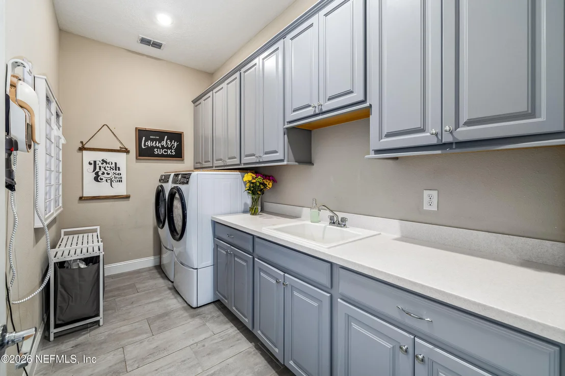 Photo of 137 CALLIEL Way