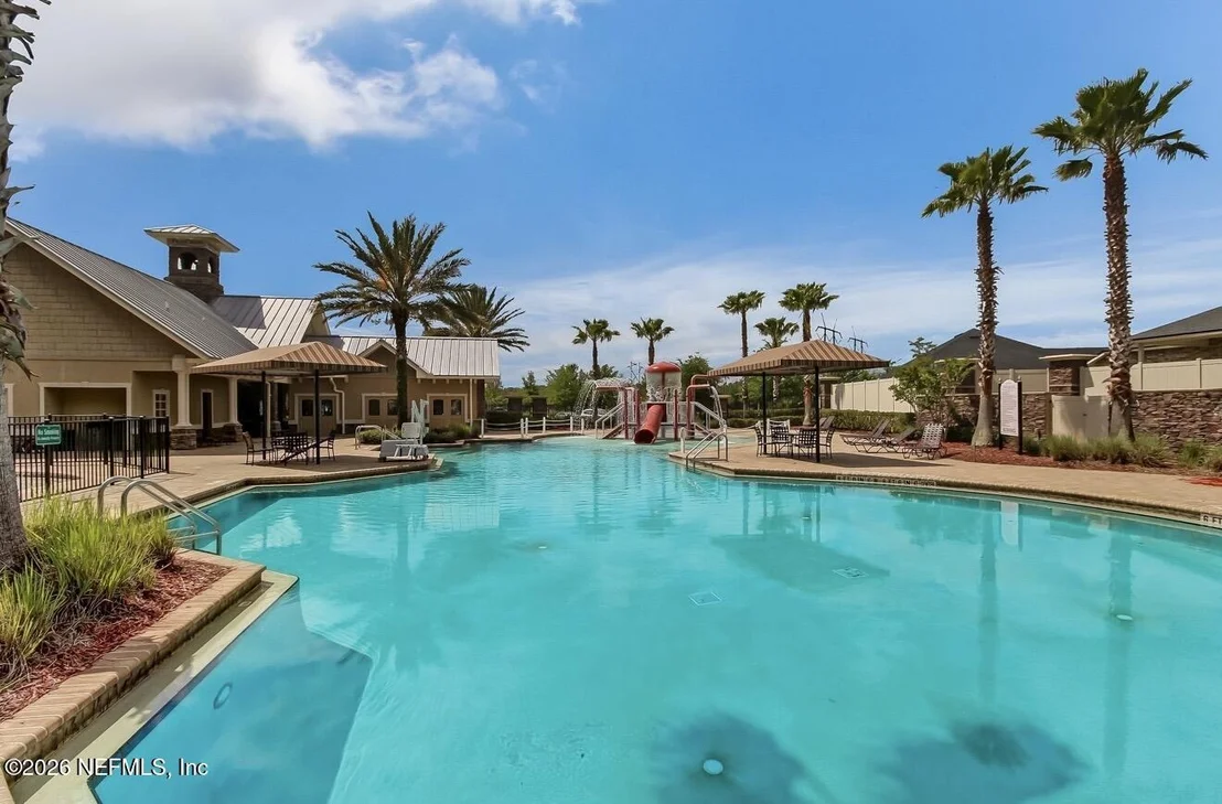 Photo of 1072 MERLIN Point