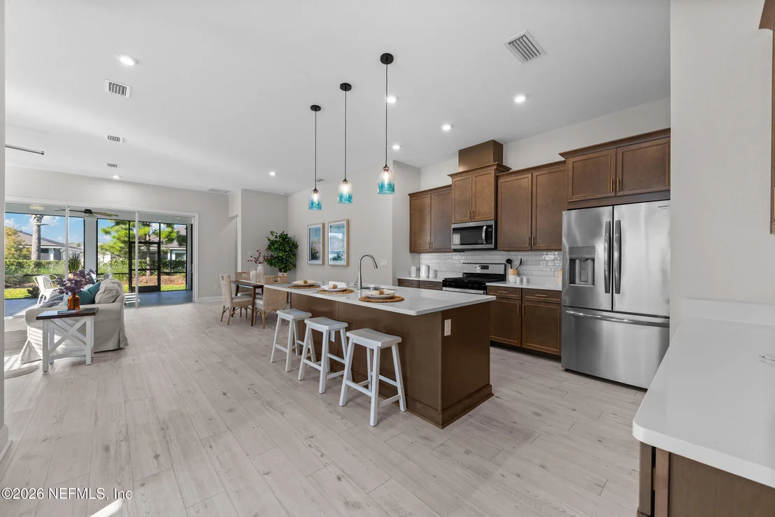 Photo of 383 LADYSLIPPER Drive