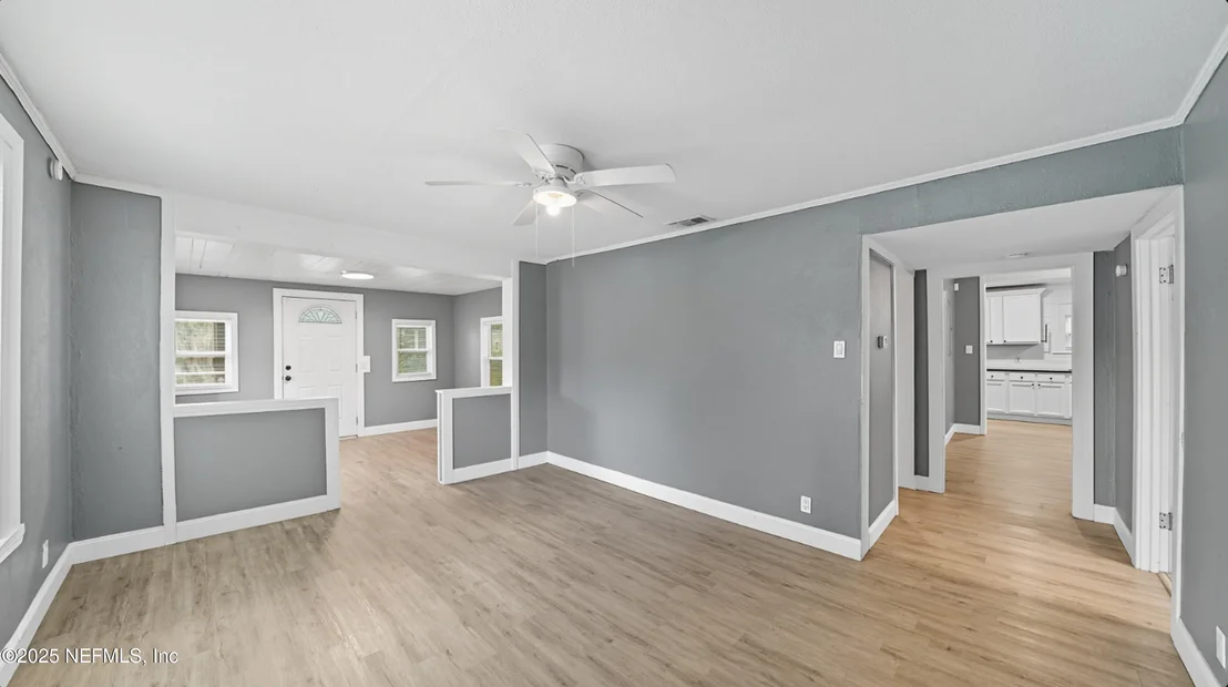 Photo of 7637 HAMMOND Boulevard