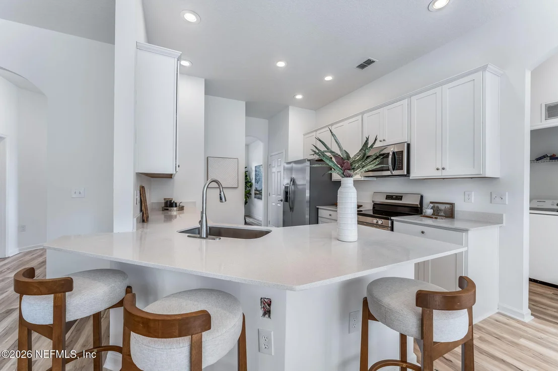 Photo of 9478 BEMBRIDGE MILL Drive
