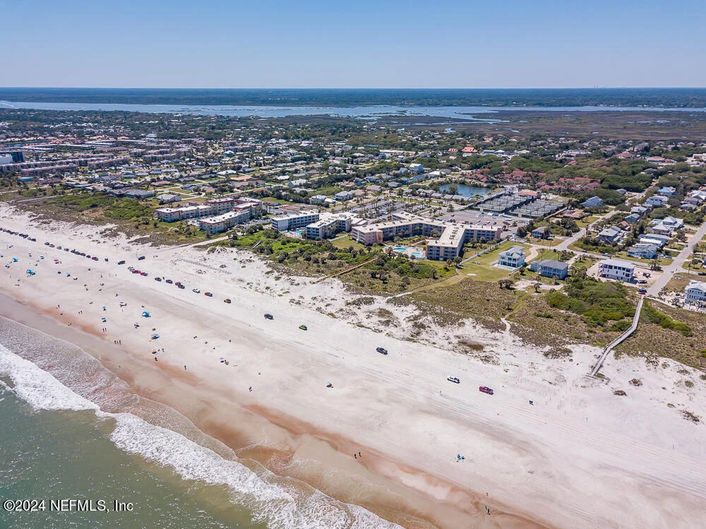Photo of Unit 303 at 4 OCEAN TRACE Road