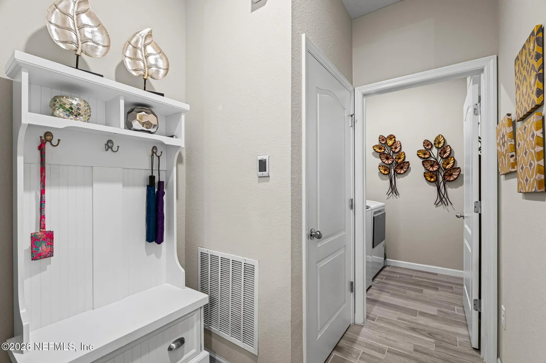 Photo of 39 CRYSTAL CREST Lane