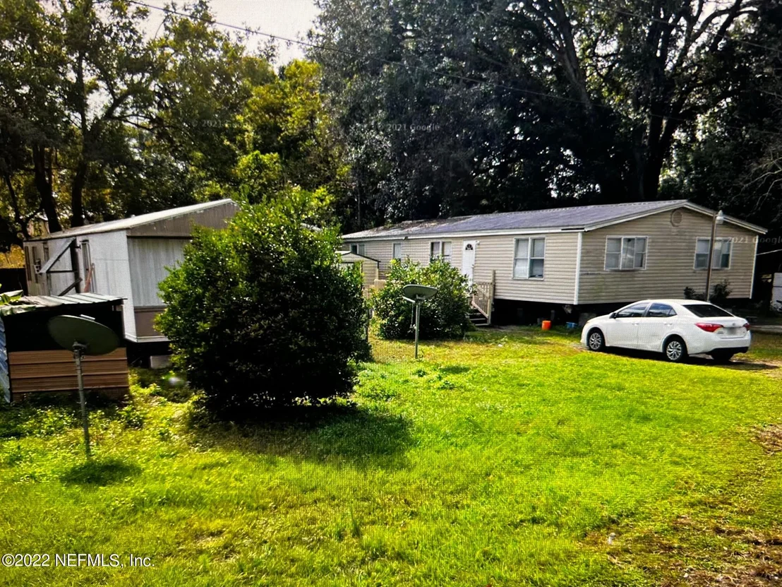 Photo of 11250 GARDEN Boulevard