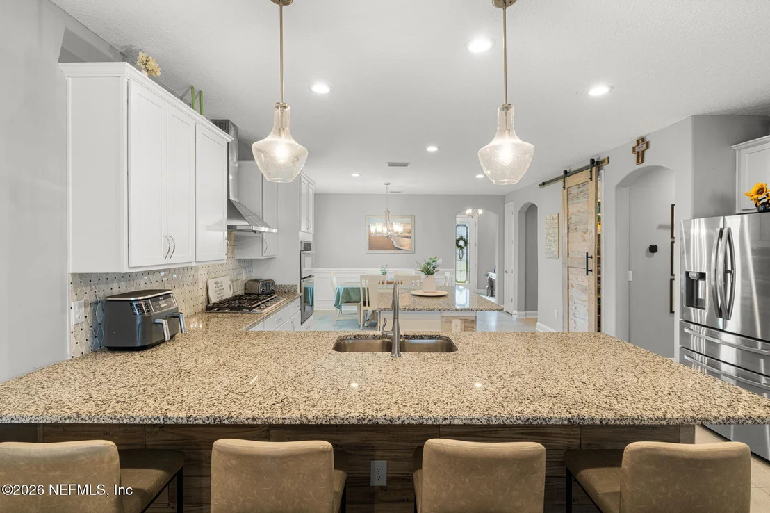 Photo of 18 TARBERT Lane