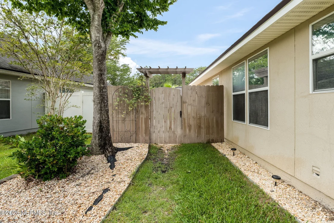 Photo of 464 JOHNS CREEK Parkway