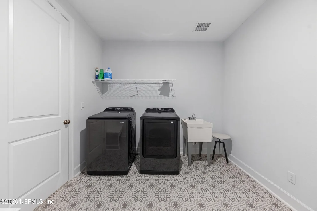 Photo of 660 GOLDENROD Drive