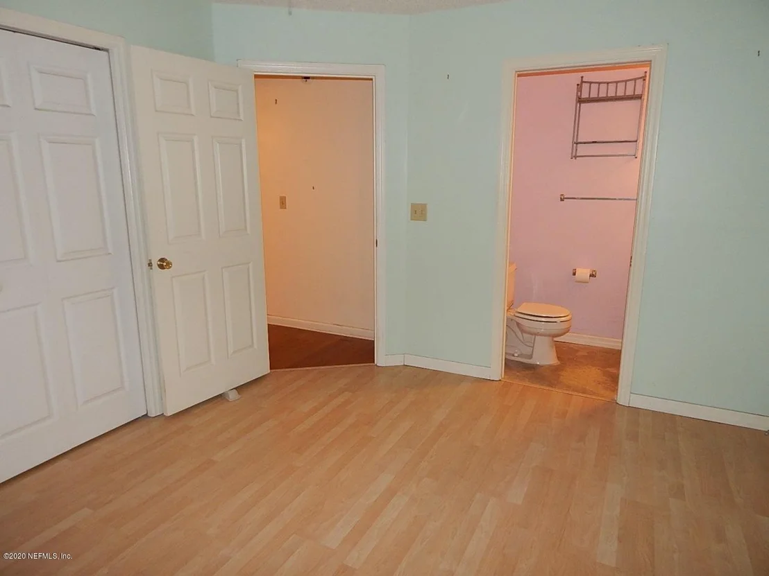 Photo of 6106 W 3RD Manor