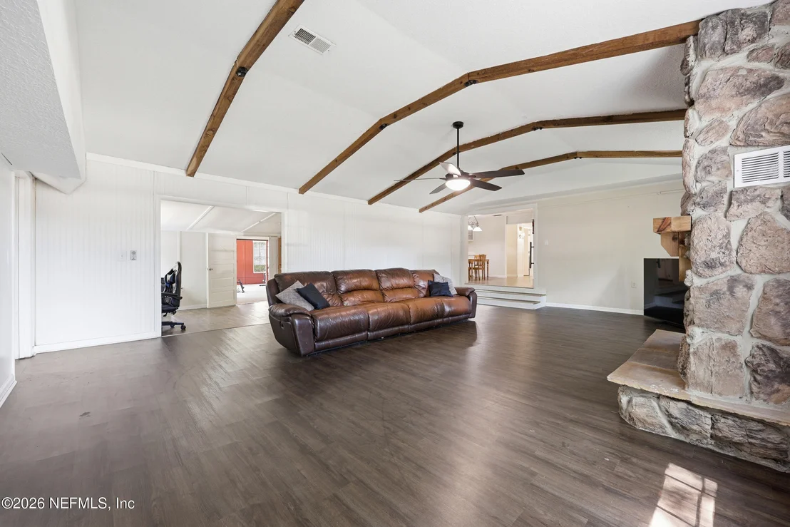 Photo of 9246 BEARDEN Road