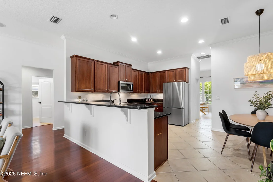 Photo of 913 E TERRANOVA Way