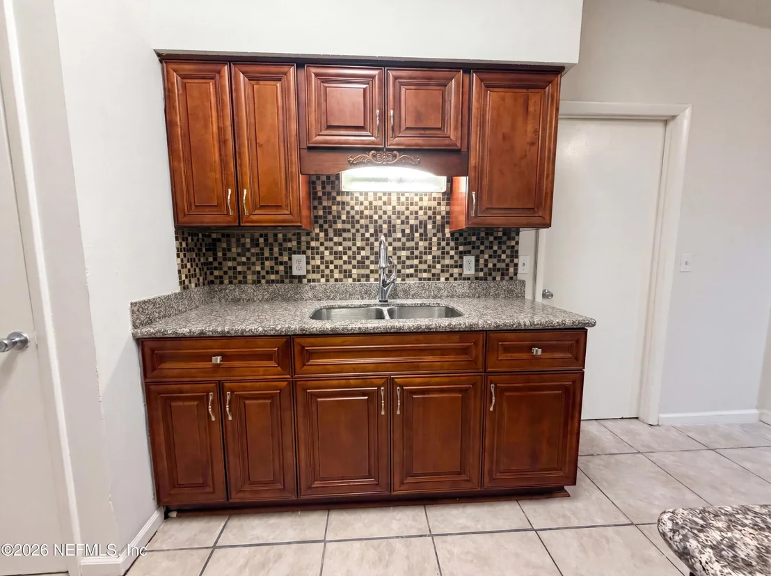 Photo of 841 CHALMET Lane