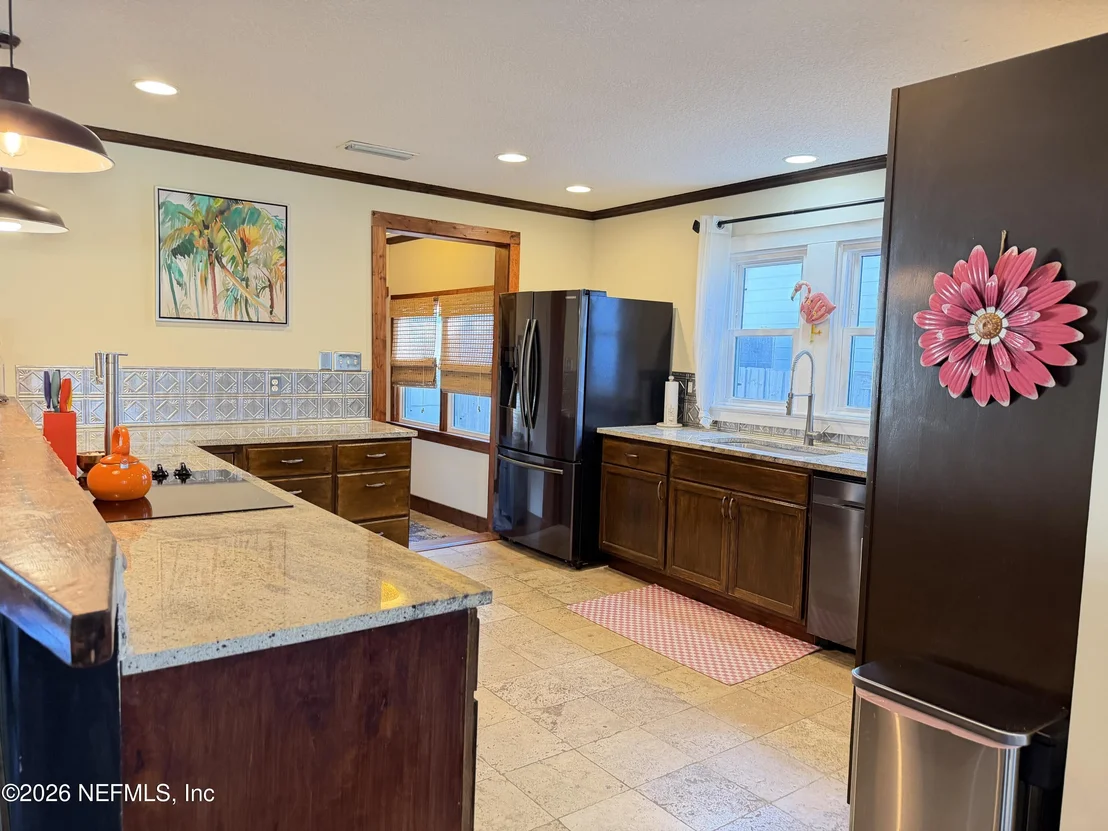 Photo of 102 ZORATOA Avenue