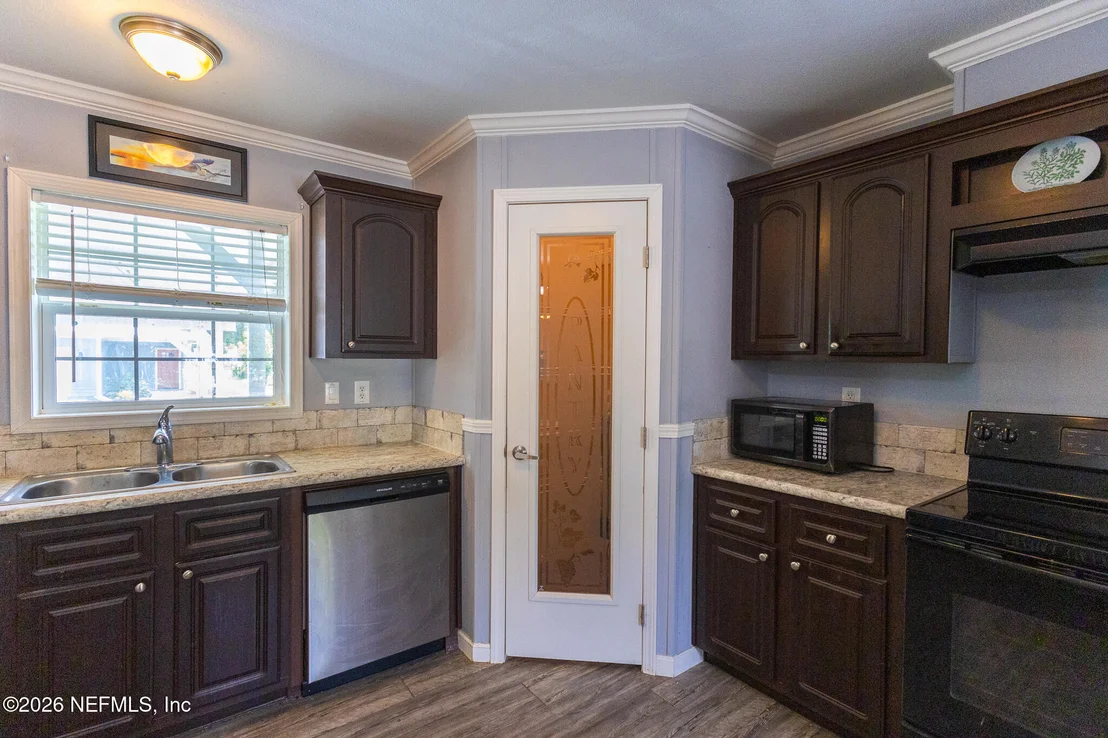 Photo of 156 LAKE MARGO Drive
