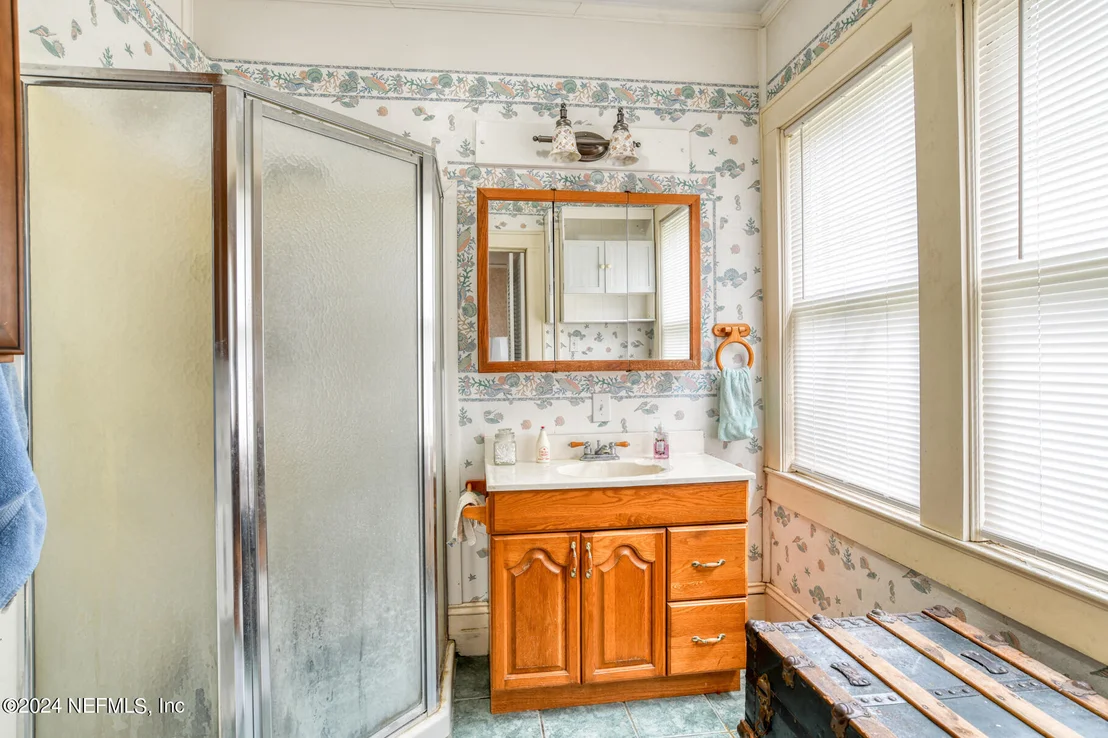Photo of 903 TALBOT Avenue