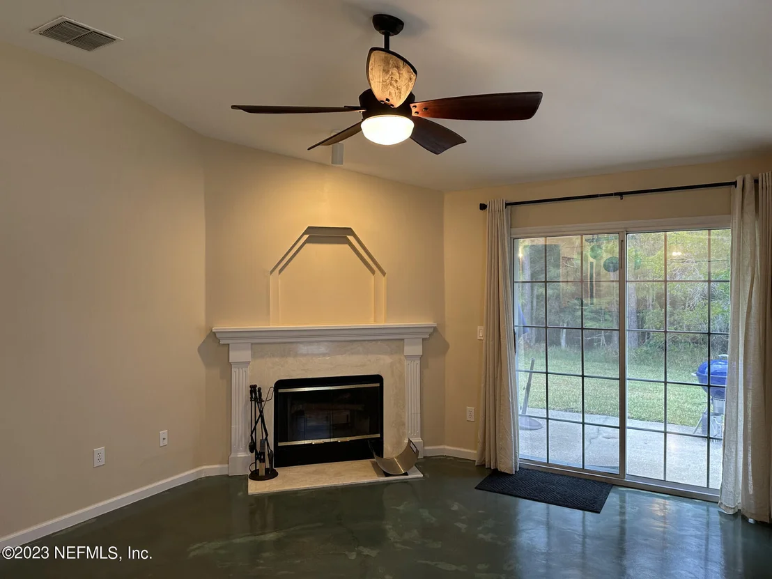 Photo of 209 IVY LAKES Drive