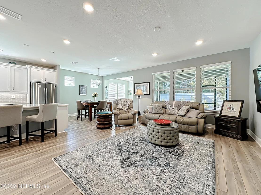 Photo of 11012 TOWN VIEW Drive