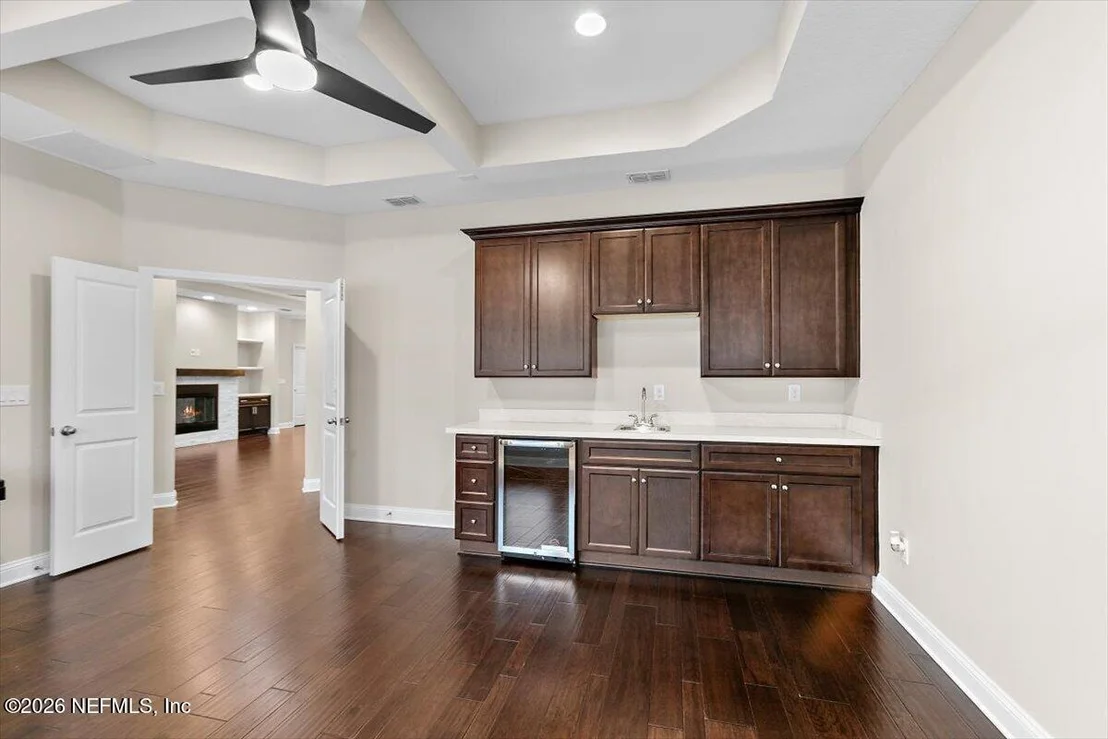 Photo of 160 GREENVIEW Lane