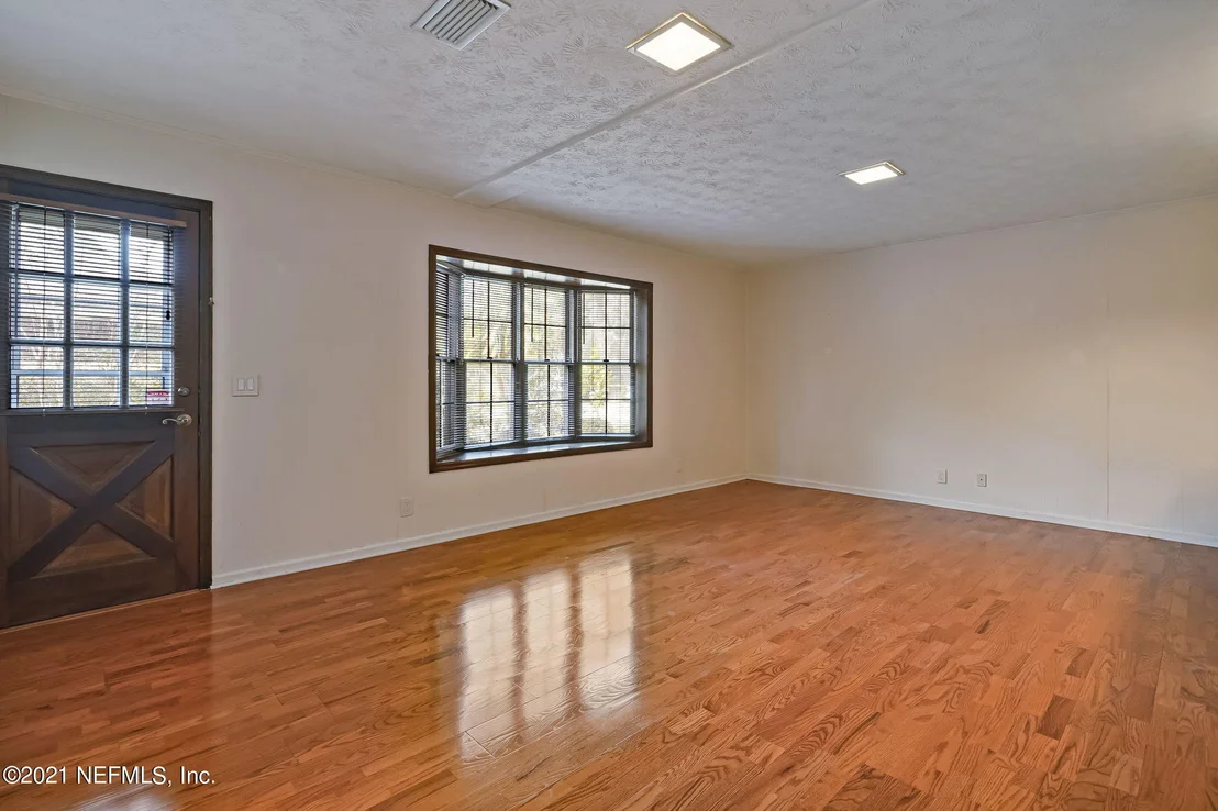 Photo of 11432 RIVER KNOLL Drive