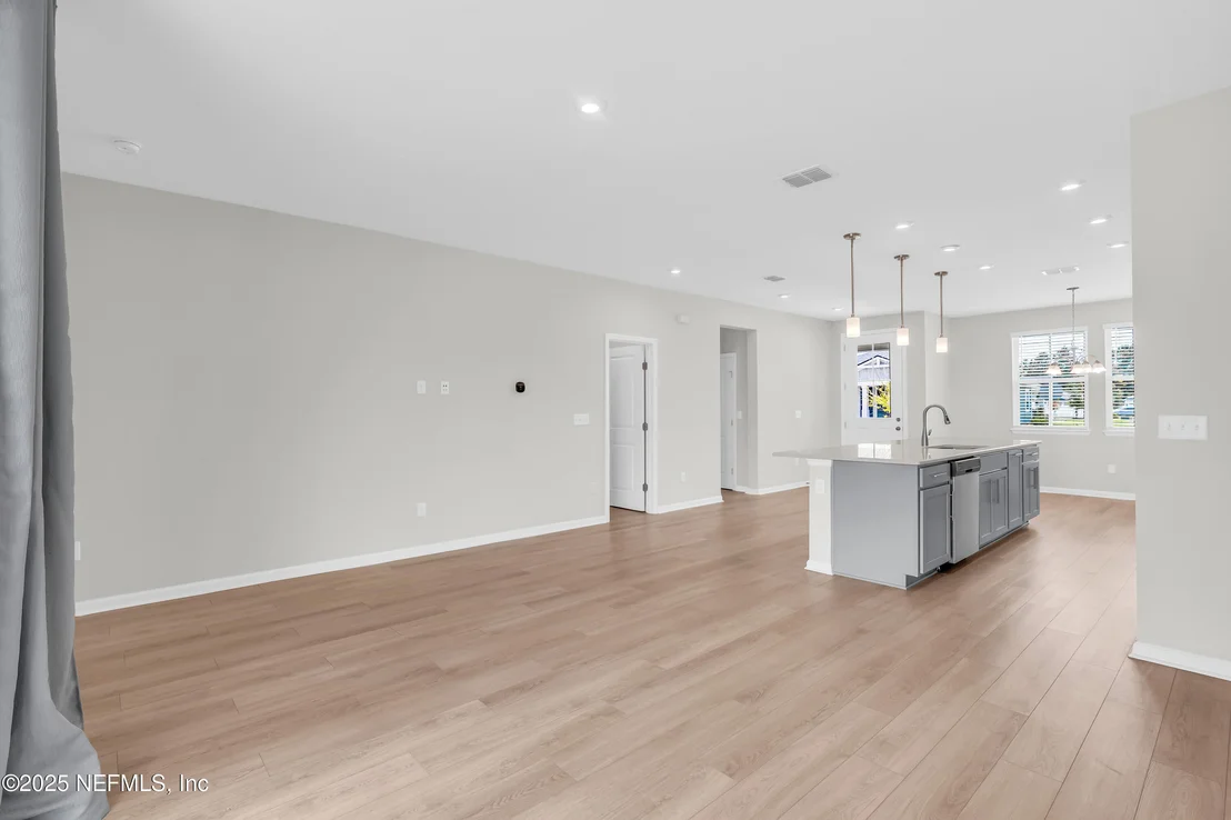 Photo of 575 BUTTONWOOD Loop