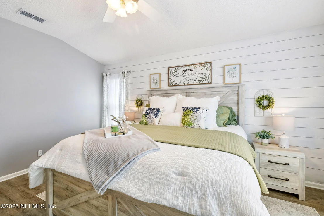 Photo of 14442 BASILHAM Lane