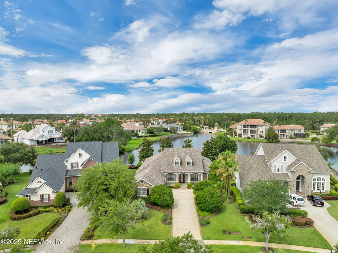 Photo of 159 LA MESA Drive