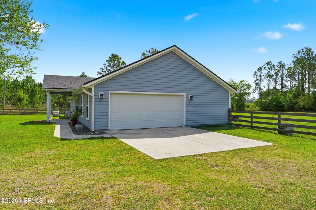 Photo of 2471 IRIS Street