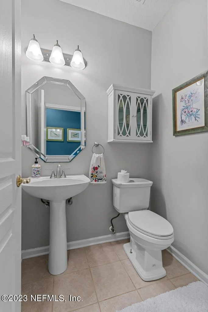 Photo of 1056 MEADOW VIEW Lane