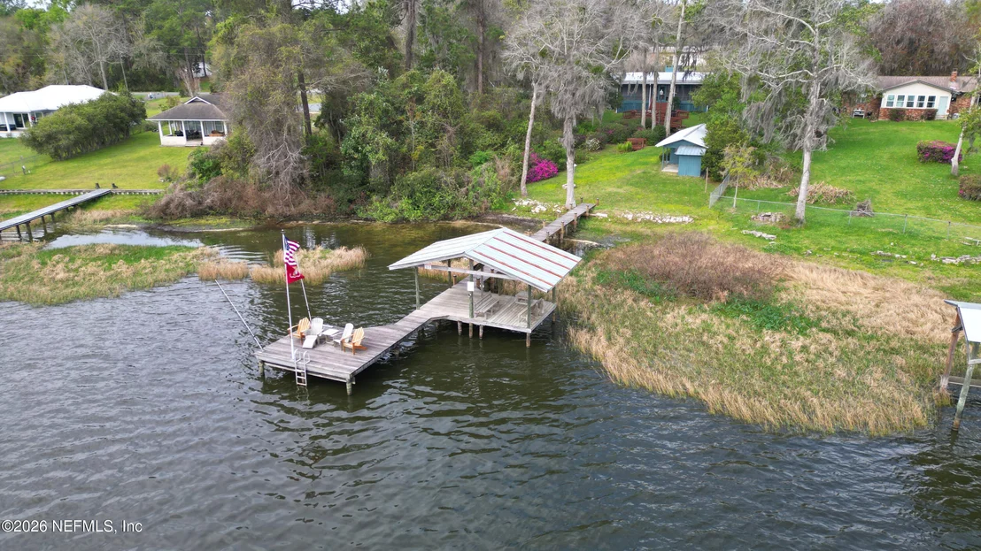 Photo of 176 LAKE Drive
