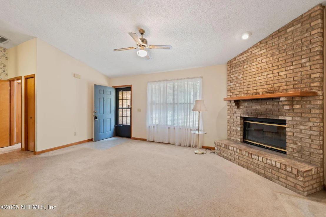 Photo of 2658 APACHE Court
