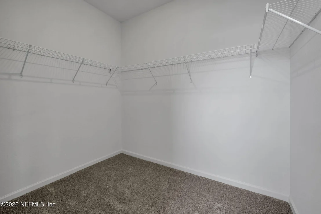 Photo of 565 FARMFIELD Drive