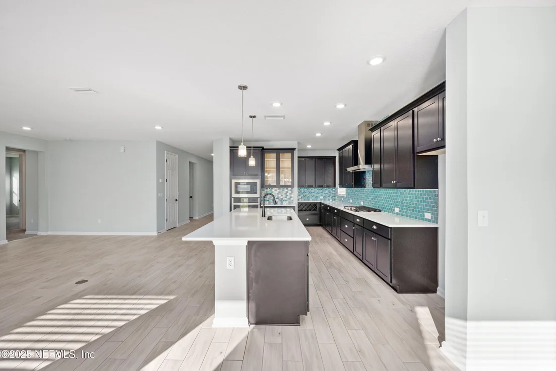 Photo of 812 WINDLEY Drive