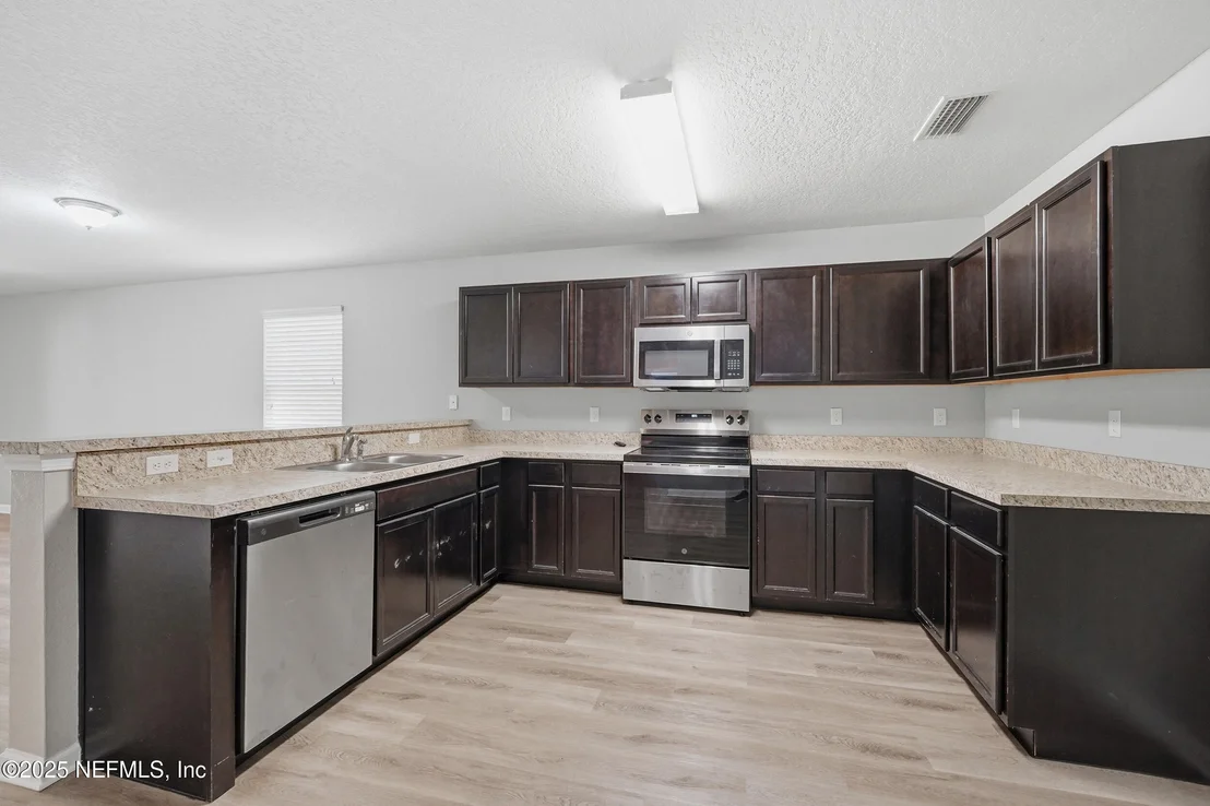 Photo of 77812 LUMBER CREEK Boulevard