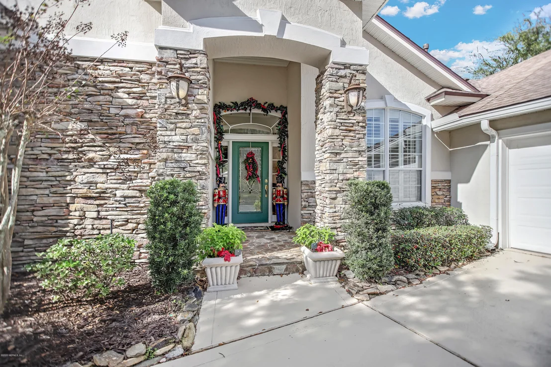 Photo of 261 PINEHURST POINTE Drive