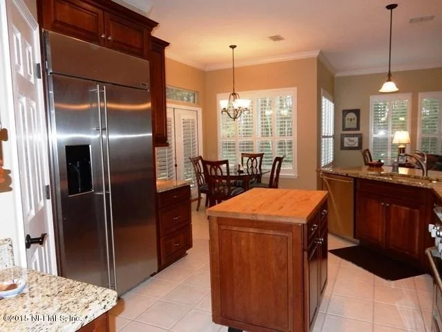 Photo of 533 OAKMONT Drive