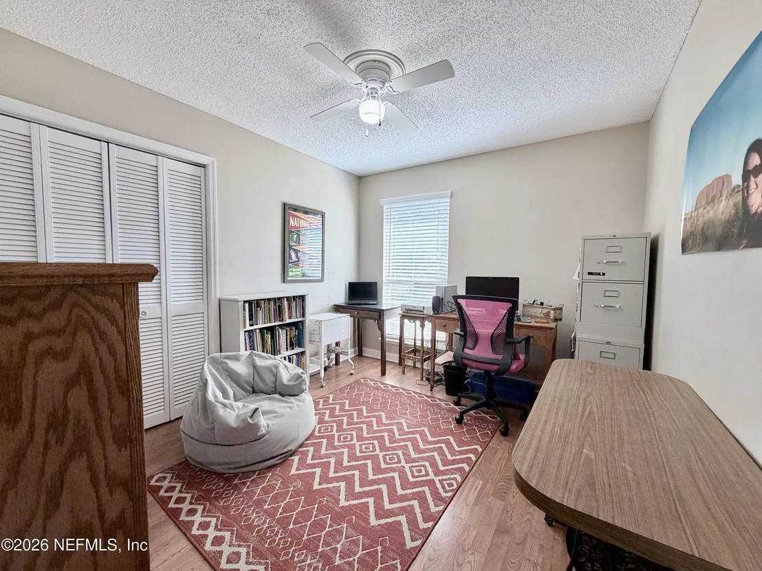 Photo of 2857 BEAUCLERC Road