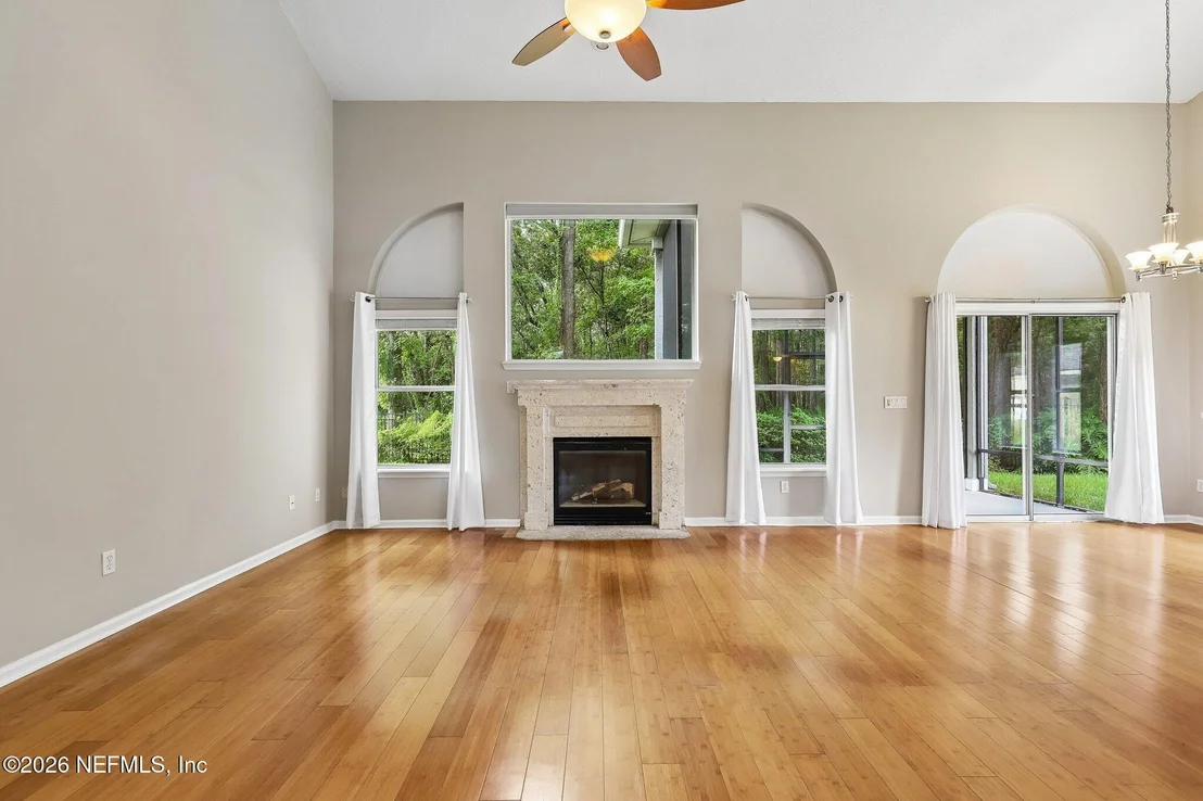 Photo of 2479 PINEHURST Lane