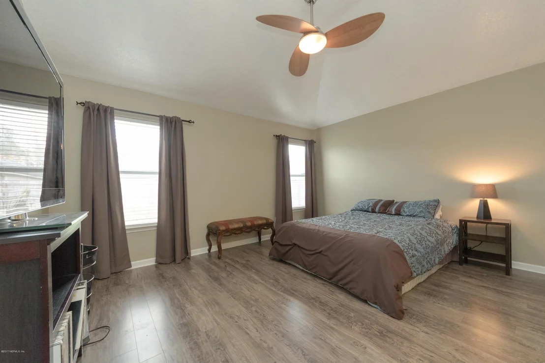 Photo of 45565 INGLEHAM Circle