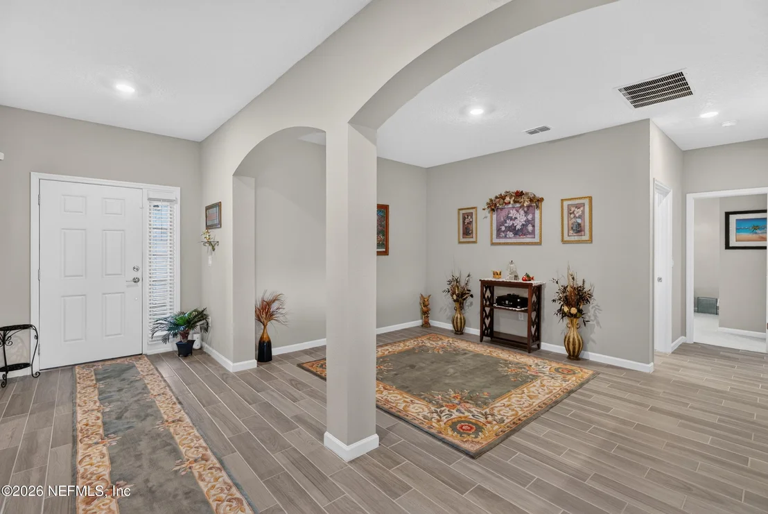 Photo of 9639 LOVAGE Lane
