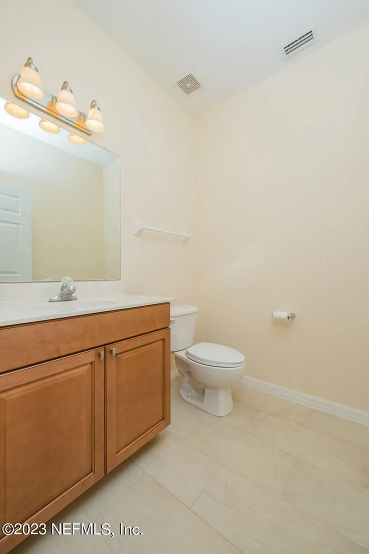 Photo of 601 KNOLLWOOD Lane