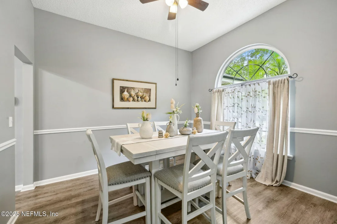 Photo of 14442 BASILHAM Lane