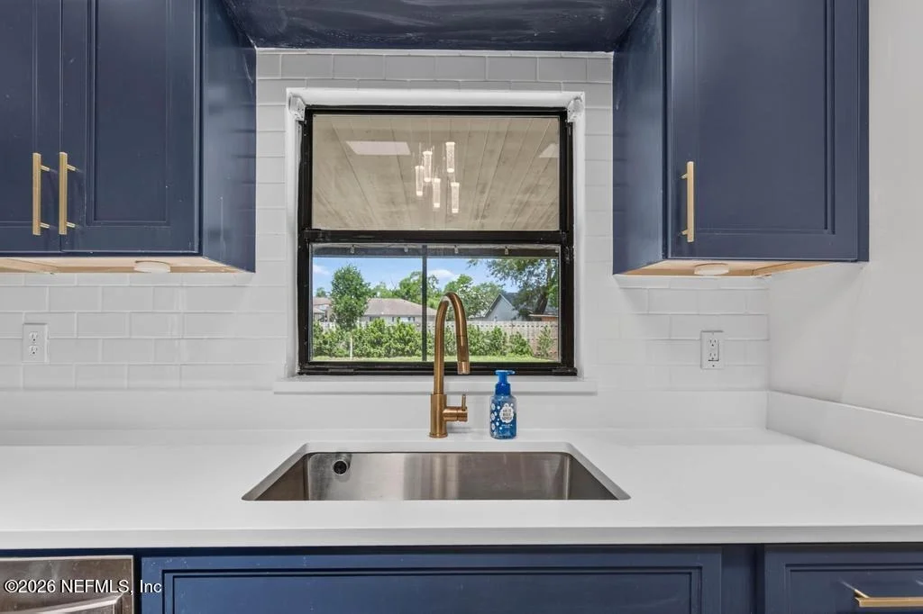 Photo of 12844 BEAUBIEN Road