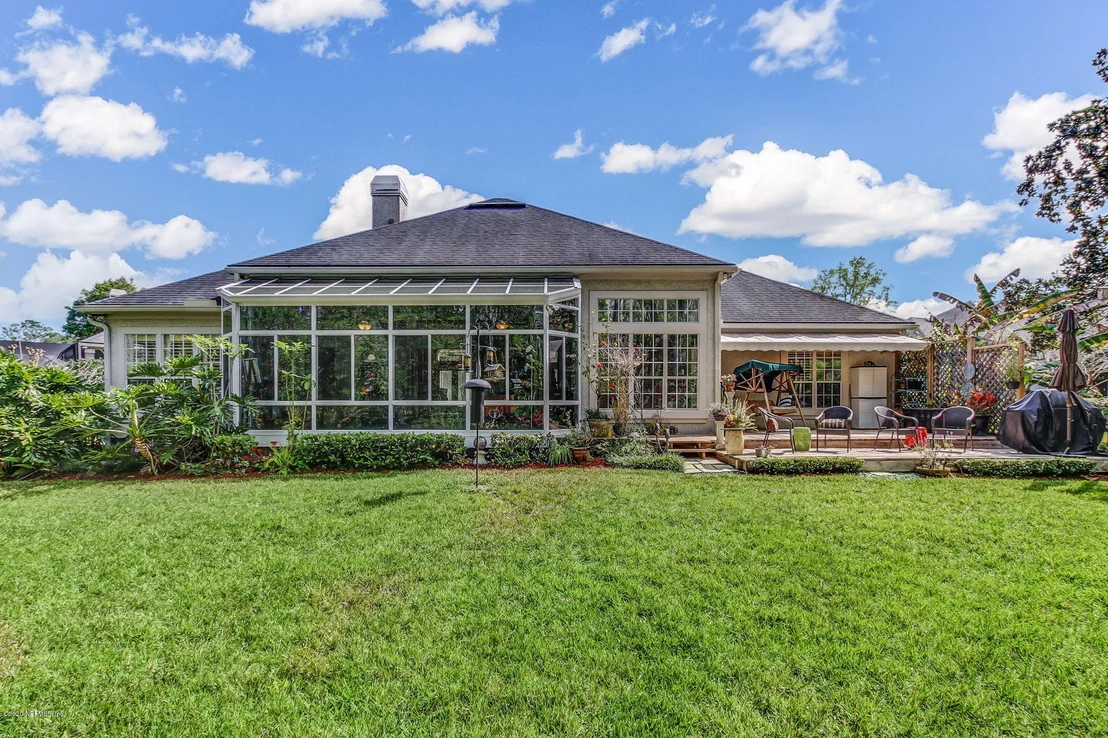 Photo of 8128 SUFFIELD Court