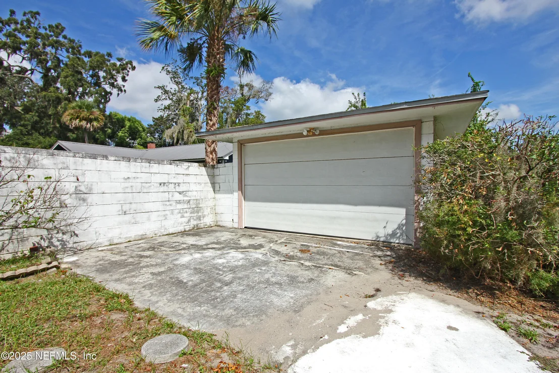 Photo of 4163 TROUT RIVER Boulevard
