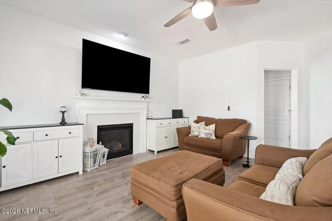 Photo of 2109 FOX TAIL Court