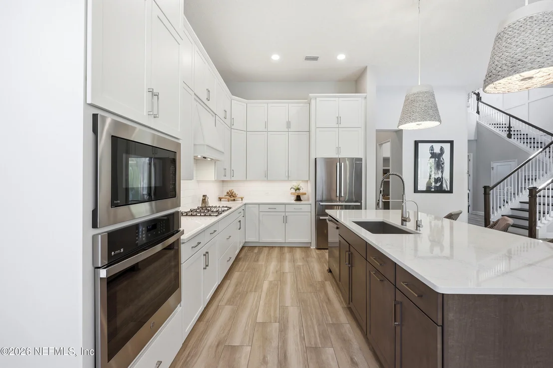 Photo of 351 PALM CREST Drive