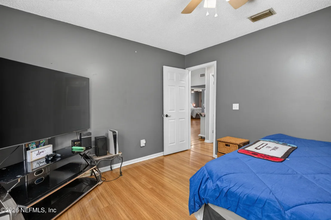 Photo of 8005 FLEUR DE LIS Drive