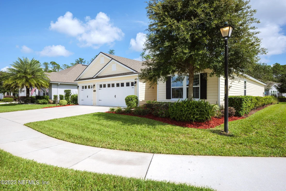 Photo of 210 CEDARSTONE Way