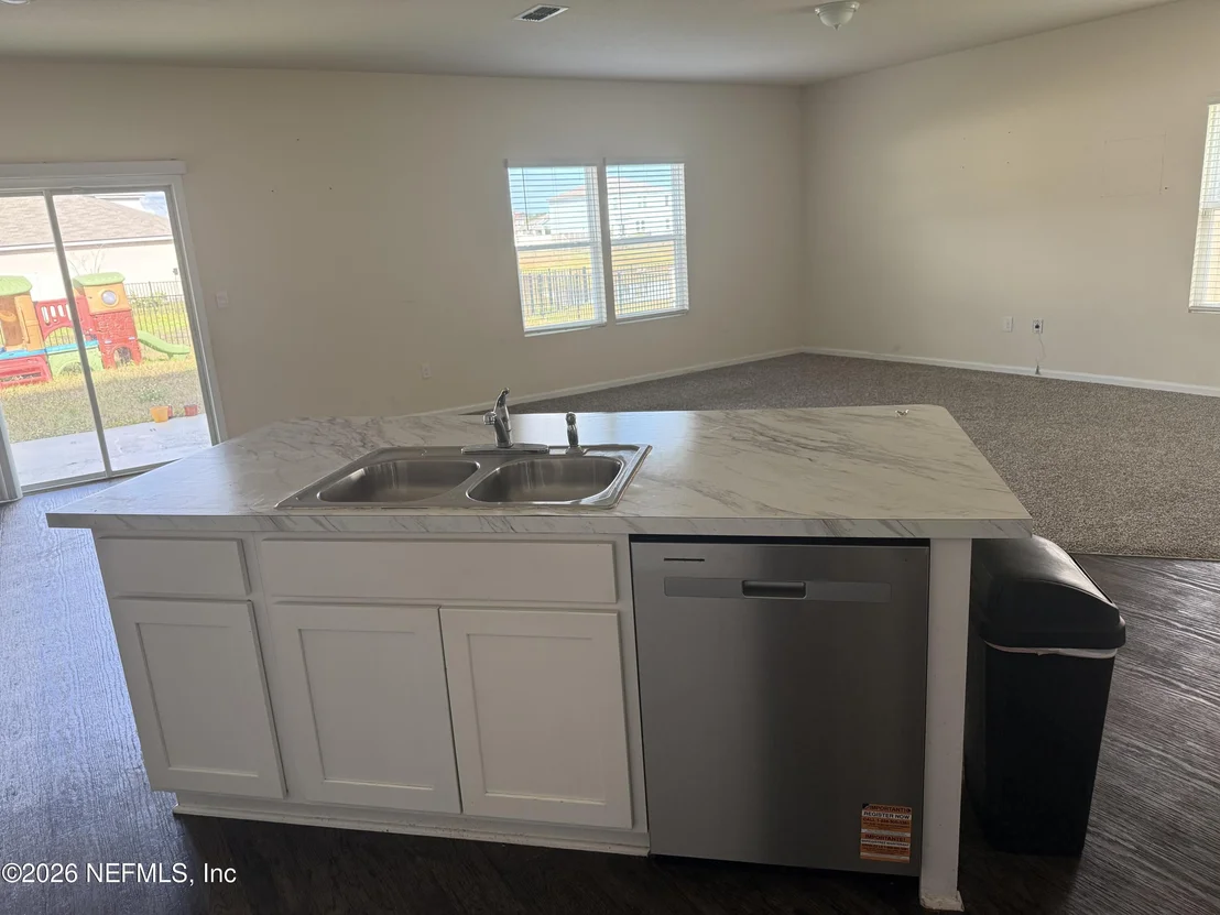 Photo of 150 AVEIRO Way